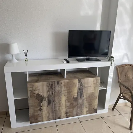 Apartment Americas Stunning Close To The Sea In Tenerife